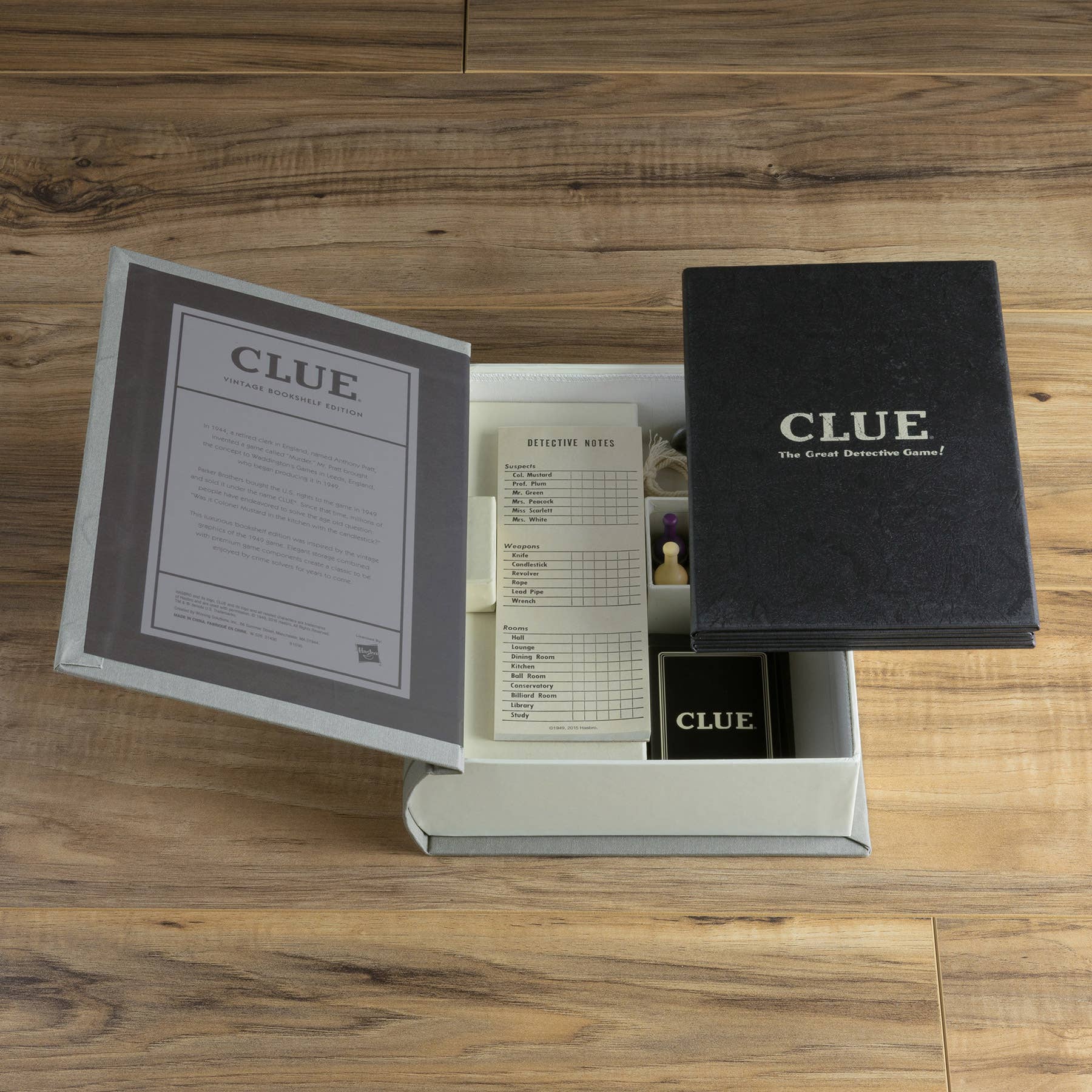 WS Game Company Clue Vintage Bookshelf Edition